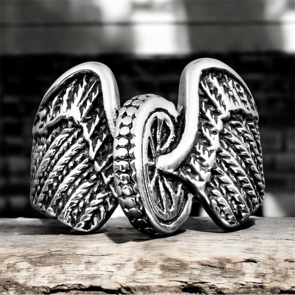 Silver wing and wheel ring